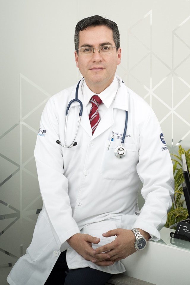 Dr. Juan Lascano
